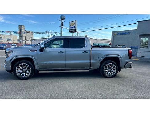 Used 2024 GMC Sierra 1500 Denali AWD/4WD image 4