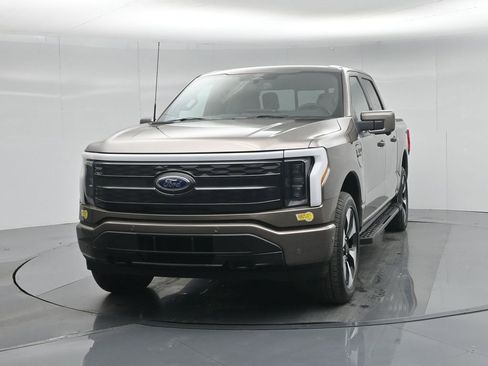 Certified 2022 Ford F150 Lightning Platinum image 58