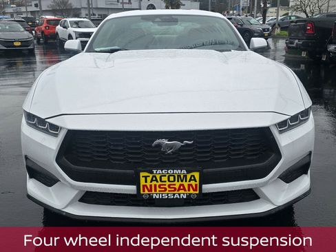 Used 2024 Ford Mustang Coupe RWD image 9
