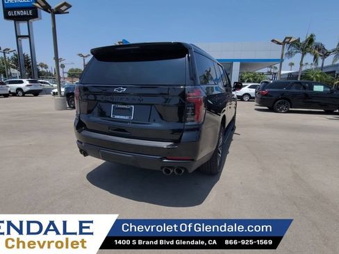 Certified 2025 Chevrolet Suburban Z71 AWD/4WD image 7