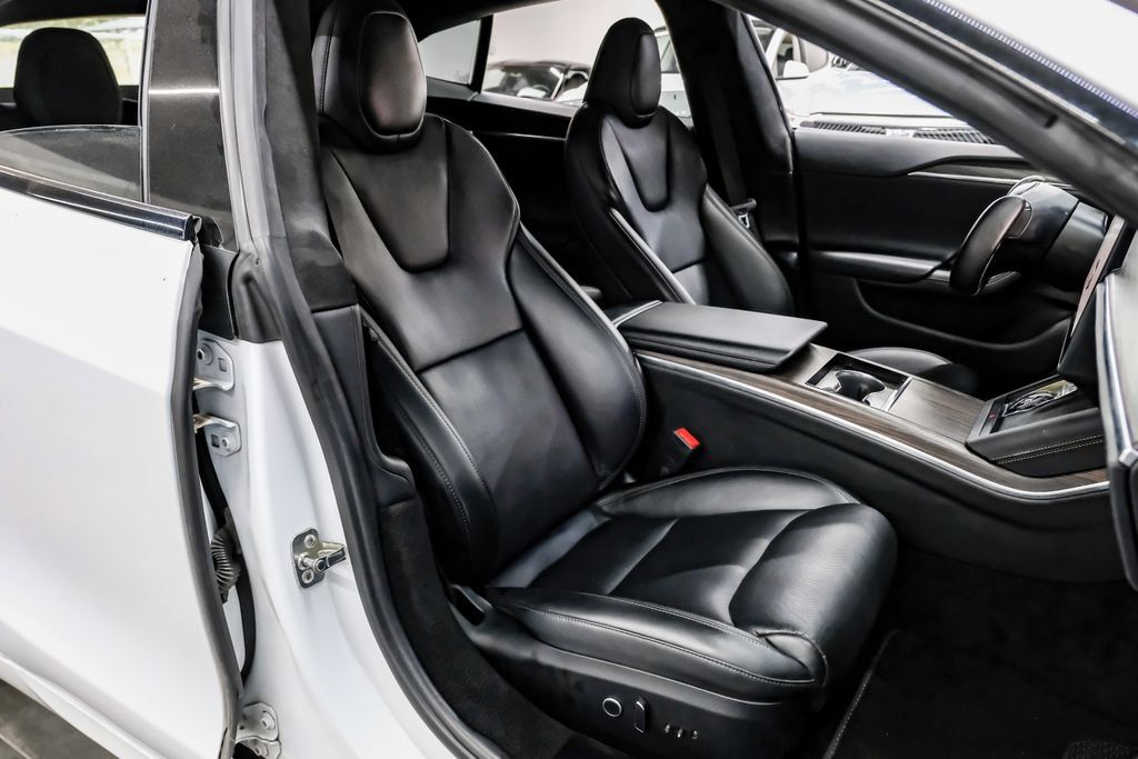 Used 2022 Tesla Model S AWD/4WD image 43