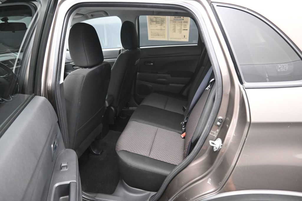 Used 2017 Mitsubishi Outlander Sport ES AWD/4WD image 26