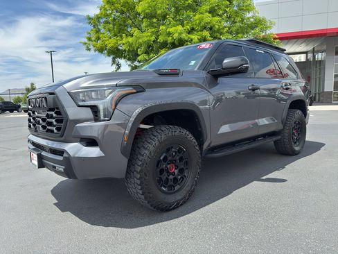 Used 2023 Toyota Sequoia TRD Pro AWD/4WD image 5