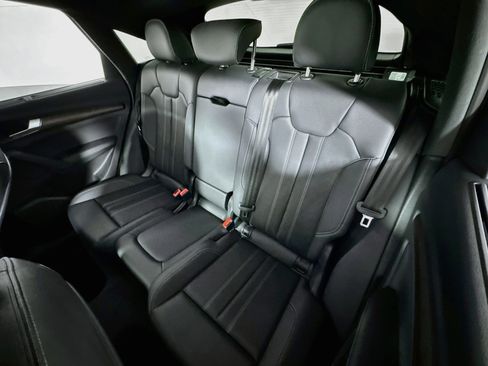 Used 2023 Audi Q5 2.0T Prestige w/ Prestige Package image 24