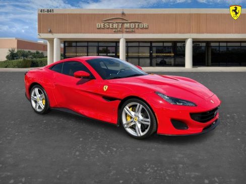 Used 2019 Ferrari Portofino image 11