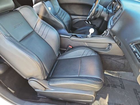 Used 2016 Dodge Challenger SRT w/ Technology Group image 19