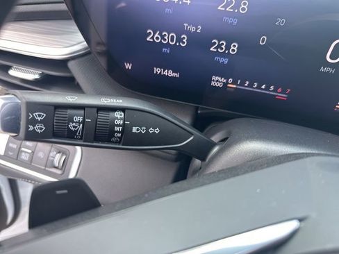 Used 2025 Buick Enclave Preferred image 22