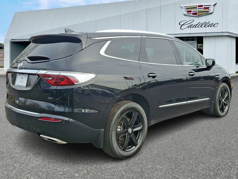 Used 2023 Buick Enclave Essence w/ Experience Buick Package AWD/4WD image 6