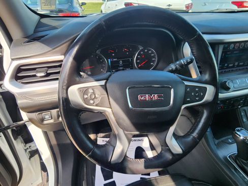 Used 2017 GMC Acadia SLT AWD/4WD image 13