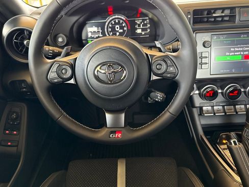 New 2026 Toyota GR86 Premium image 16
