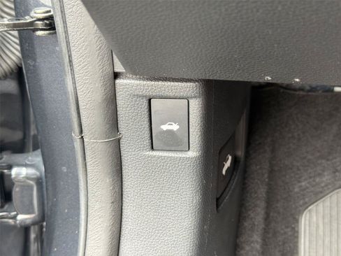 Used 2023 Honda Accord EX image 39