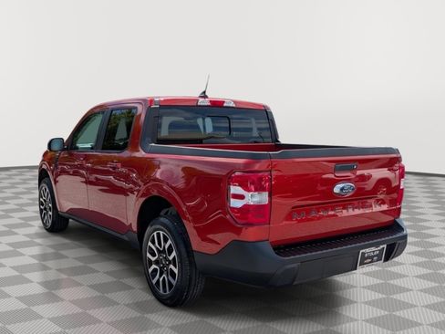 Used 2022 Ford Maverick Lariat FWD image 3