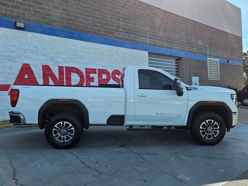 Used 2024 GMC Sierra 3500 SLE w/ SLE Convenience Package image 8