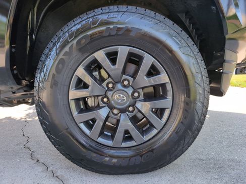 Certified 2023 Toyota Tacoma SR5 w/ Technology Package image 13