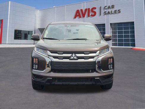 Used 2025 Mitsubishi Outlander Sport SE AWD/4WD image 2