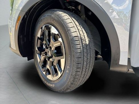 Used 2025 Kia Sorento S w/ Panoramic Sunroof Package image 32