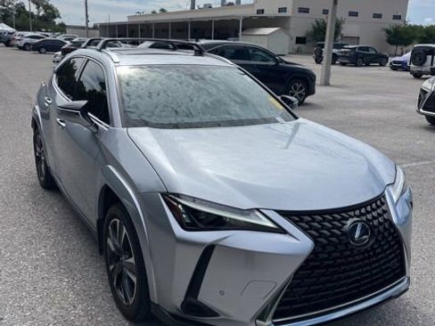Used 2023 Lexus UX 250h FWD w/ Accessory Package (Z2) image 5