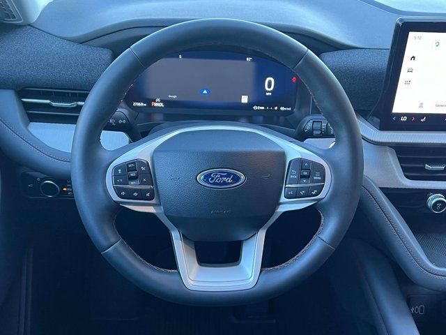 Used 2026 Ford Explorer Active AWD/4WD image 18