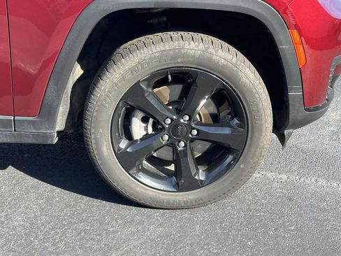 Certified 2023 Jeep Grand Cherokee L Altitude image 14