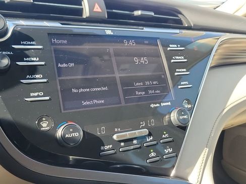 Used 2018 Toyota Camry XLE w/ Audio Package FWD image 20