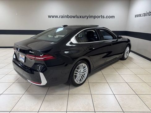 Used 2025 BMW 530i RWD image 6