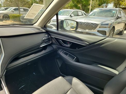 Used 2022 Subaru Outback Limited image 19