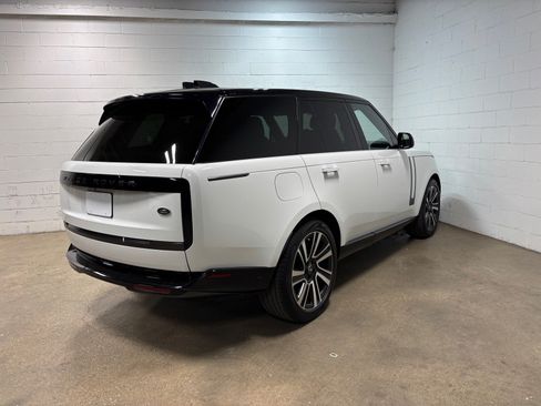 Used 2023 Land Rover Range Rover SE AWD/4WD image 6