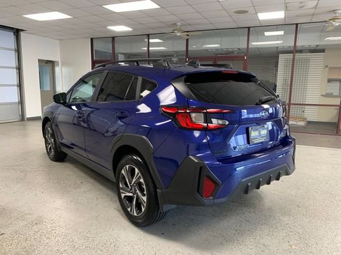 Used 2026 Subaru Crosstrek 2.5i Premium AWD/4WD image 5