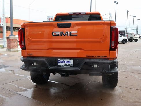 New 2025 GMC Sierra 1500 AT4 w/ AT4 Premium Package AWD/4WD image 6