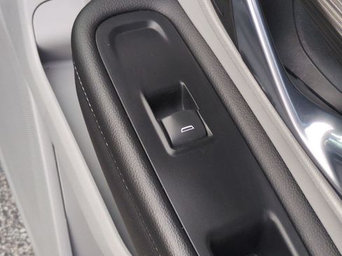 Used 2023 GMC Terrain SLE w/ Driver Convenience Package FWD image 41