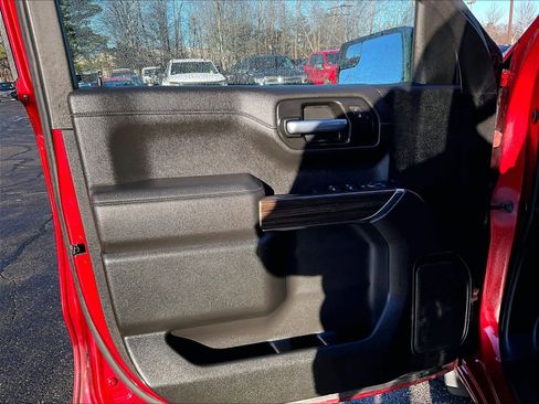 Used 2021 Chevrolet Silverado 1500 RST image 9