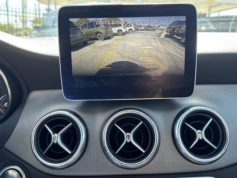 Used 2019 Mercedes-Benz CLA 250 image 20