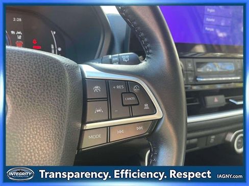 Used 2024 Toyota Grand Highlander XLE image 23