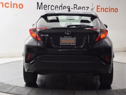 Used 2021 Toyota C-HR LE image 5