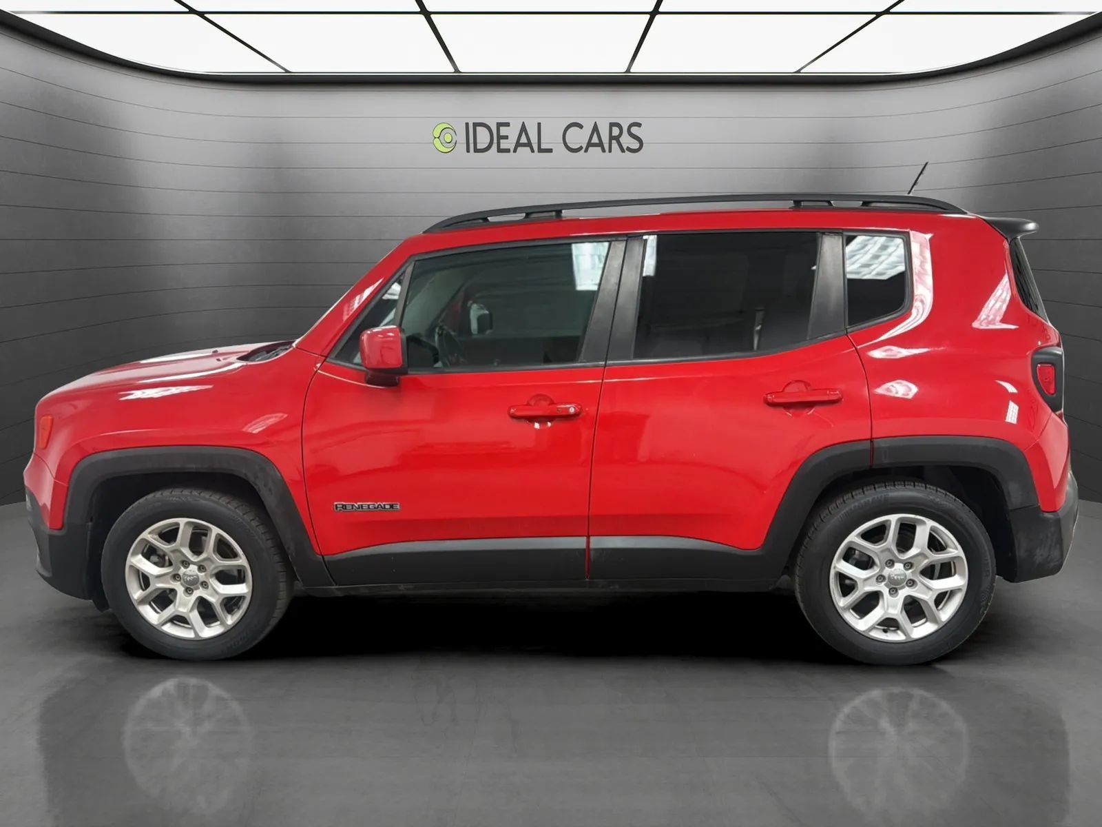 Used 2015 Jeep Renegade Latitude w/ Popular Equipment Group FWD image 8