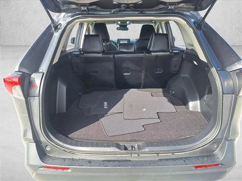 Used 2021 Toyota RAV4 LE w/ Carpet Mat Package (TMS) image 16