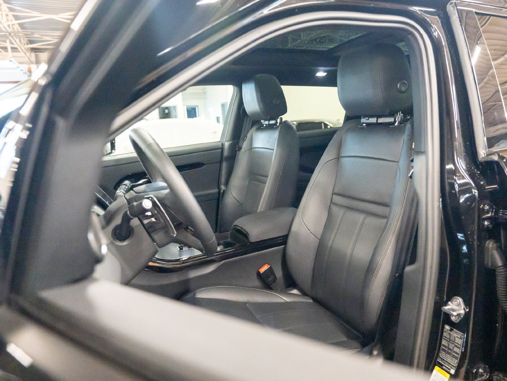Used 2025 Land Rover Range Rover Evoque S AWD/4WD image 20