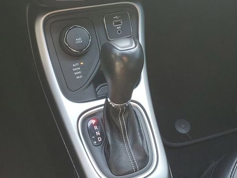 Used 2021 Jeep Compass Latitude AWD/4WD image 30