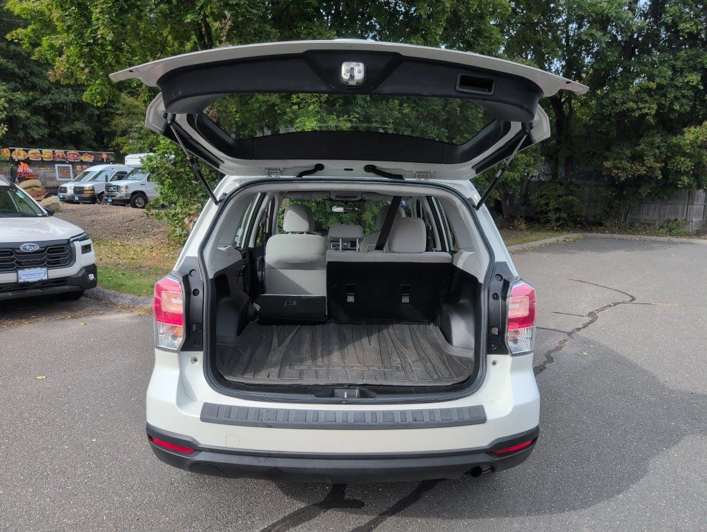 Used 2018 Subaru Forester 2.5i w/ Alloy Wheel Package AWD/4WD image 34