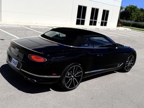 Used 2024 Bentley Continental GT V8 AWD/4WD image 14