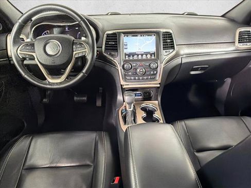 Used 2017 Jeep Grand Cherokee Limited AWD/4WD image 25