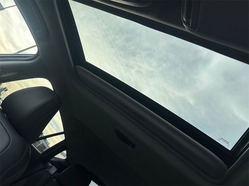 Certified 2025 Subaru Crosstrek 2.5i Limited w/ Crosstrek Mirror Package image 23