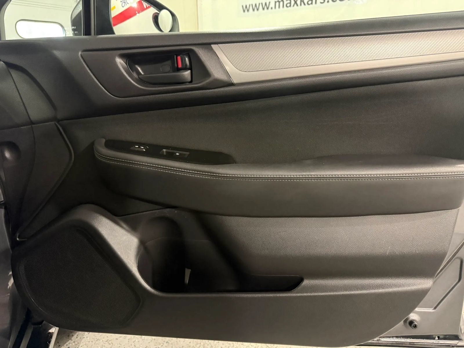 Used 2018 Subaru Outback 2.5i AWD/4WD image 32
