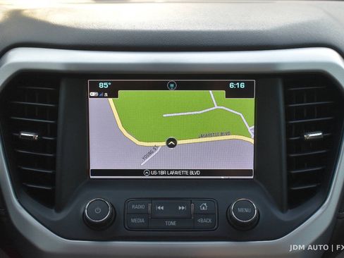 Used 2018 GMC Acadia SLT w/ LPO, Floor Liner Package AWD/4WD image 24