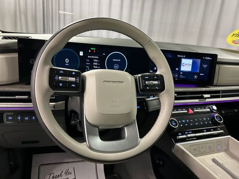 Used 2025 Hyundai Santa Fe Calligraphy image 13