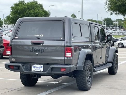 Used 2023 Jeep Gladiator Sport image 4