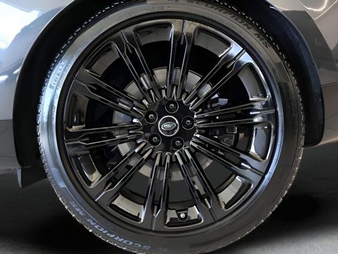 New 2025 Land Rover Range Rover SE AWD/4WD image 25