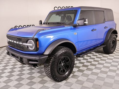 Used 2024 Ford Bronco Wildtrak image 12