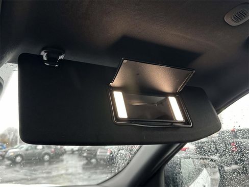 Used 2024 Jeep Grand Cherokee Altitude image 29