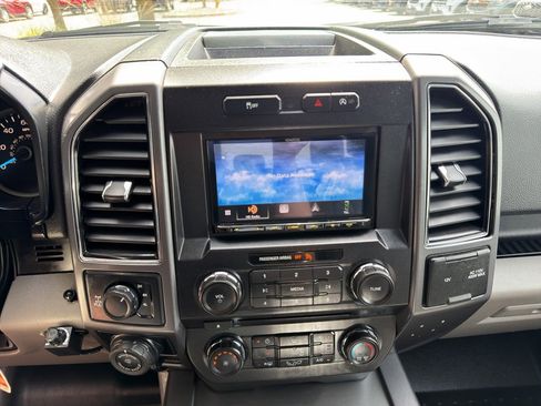 Used 2018 Ford F150 XLT w/ Equipment Group 302A Luxury AWD/4WD image 32